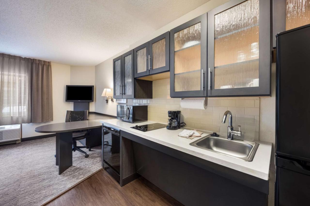 Sonesta Simply Suites Oklahoma City Airport Exterior photo