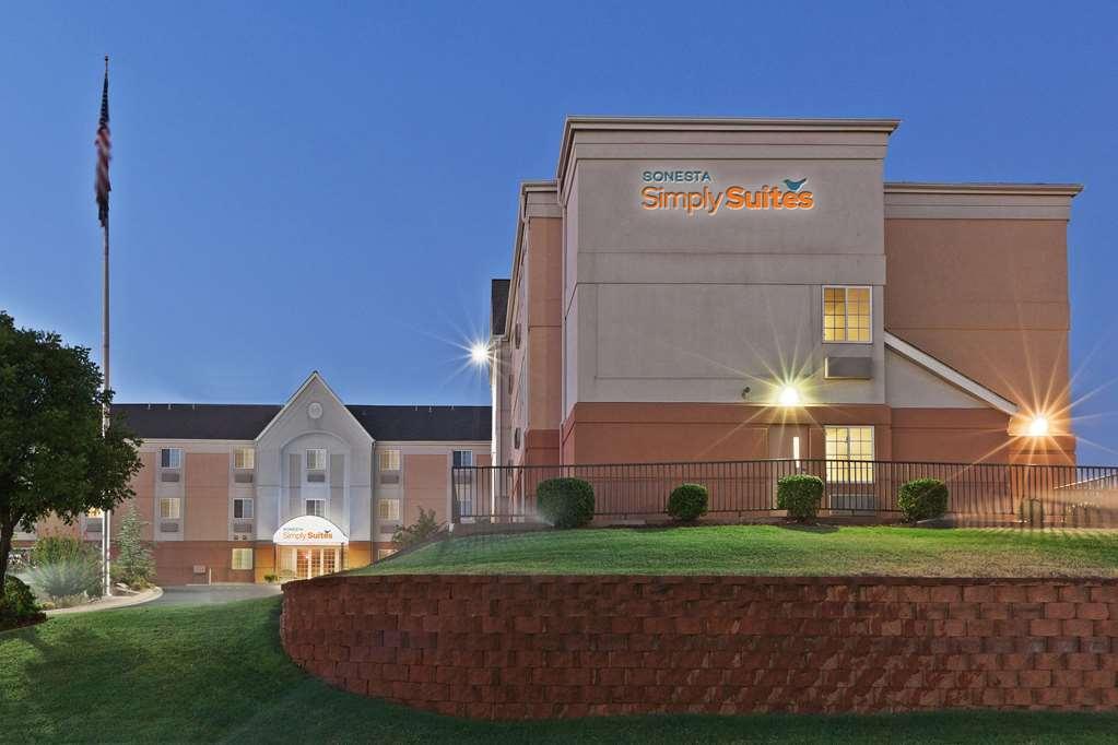 Sonesta Simply Suites Oklahoma City Airport Exterior photo
