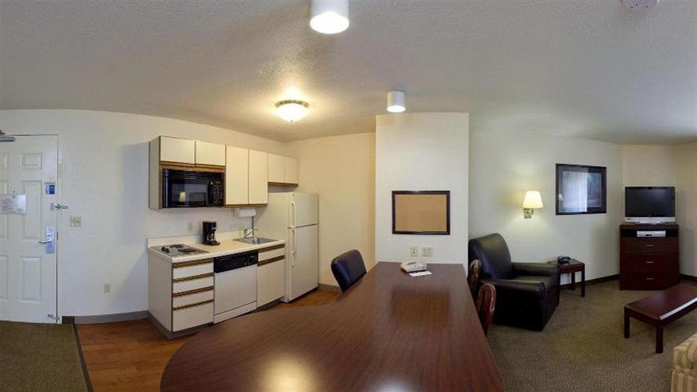 Sonesta Simply Suites Oklahoma City Airport Exterior photo