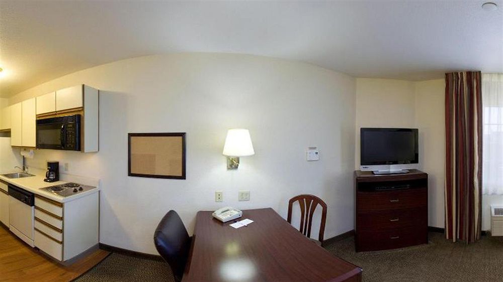 Sonesta Simply Suites Oklahoma City Airport Exterior photo