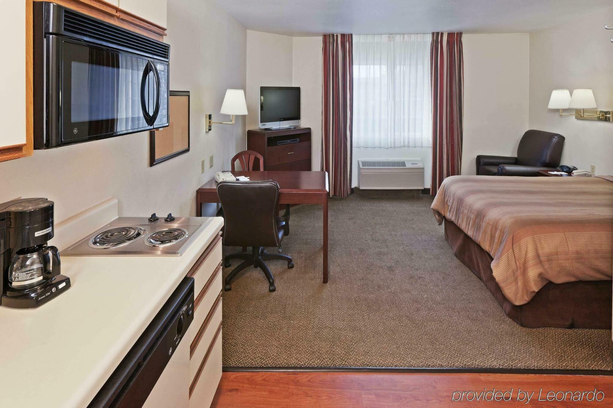 Sonesta Simply Suites Oklahoma City Airport Exterior photo